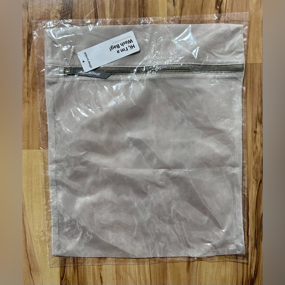Shapermint Neutral Mesh Laundry Wash Bag - Light Taupe